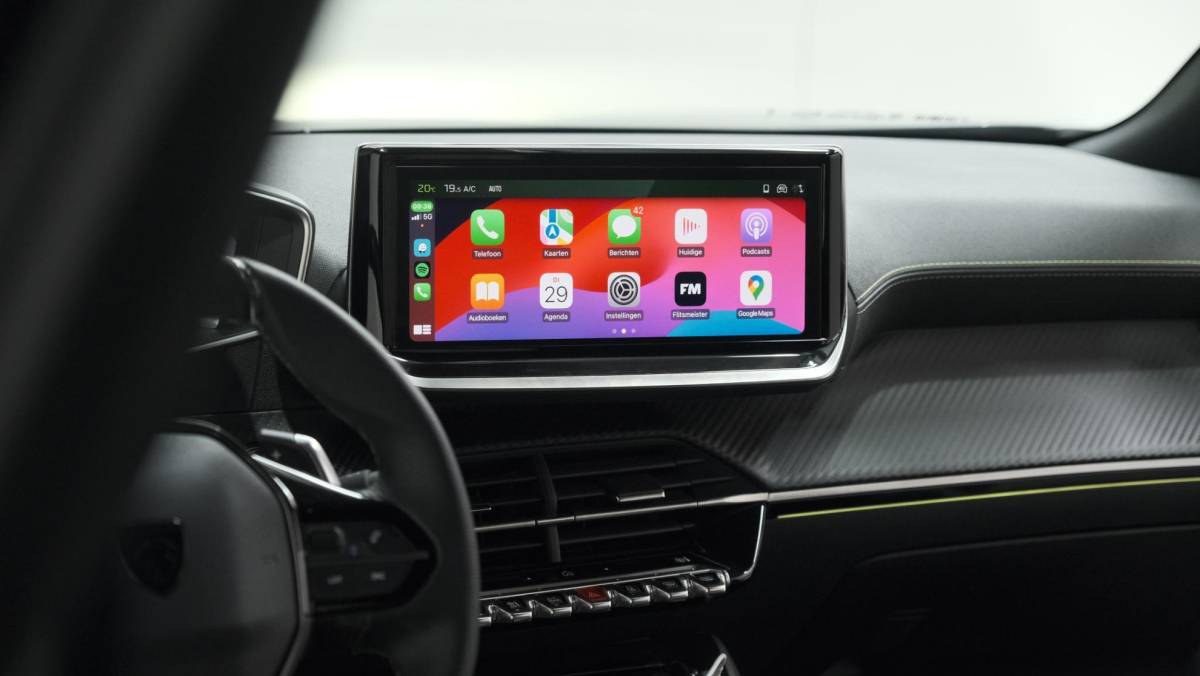 Peugeot 2008 Peugeot 2008 PureTech 130 EAT8 GT | 360 Camera | Adaptieve Cruise Control | Dodehoekdetectie | Apple Carplay