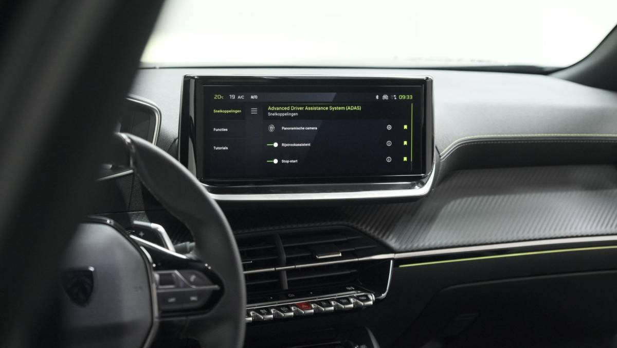 Peugeot 2008 Peugeot 2008 PureTech 130 EAT8 GT | 360 Camera | Adaptieve Cruise Control | Dodehoekdetectie | Apple Carplay