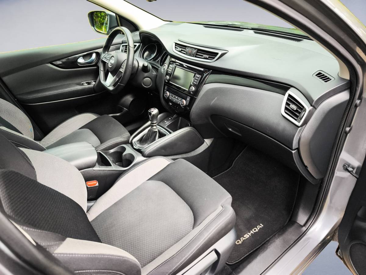 Nissan QASHQAI Nissan Qashqai 1.3 DIG-T Design Edition 2e-Eig. & Dealer-Onderh. BOVAG-Garantie. NL-Auto..