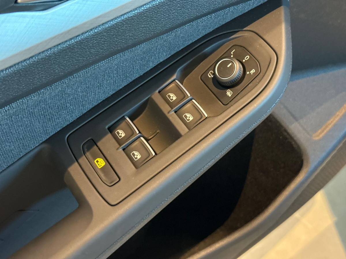 Volkswagen Golf Volkswagen Golf Variant 1.5 TSI LIFE BUSINESS/APPLE CARPLAY+ANDROID/MEMORYSEATS/CRUISECONTROL/LED/LM-VELG/CLIMA AIRCO/17.291km NAP