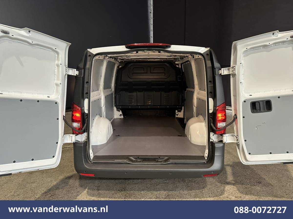 Mercedes-Benz Vito Mercedes-Benz Vito 114 CDI 136pk L2H1 Euro6  Airco | Camera | Apple Carplay | Android Auto | Cruisecontrol Parkeersensoren