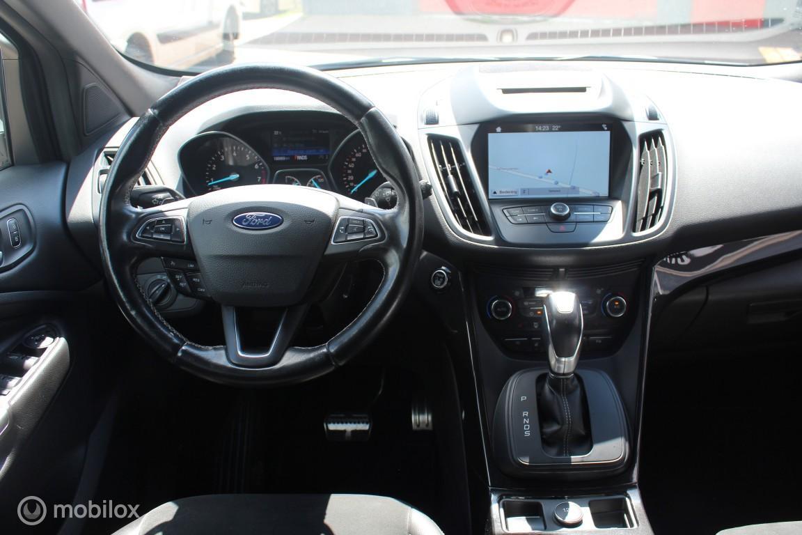 Ford Kuga Ford Kuga 1.5 EcoBoost ST Line 4WD Xenon/Leder/Carplay/Trekhaak