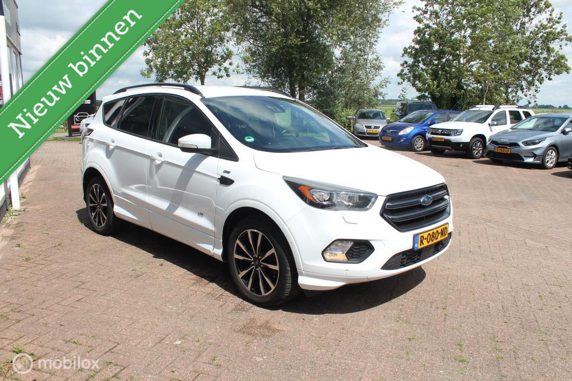 Ford Kuga Ford Kuga 1.5 EcoBoost ST Line 4WD Xenon/Leder/Carplay/Trekhaak