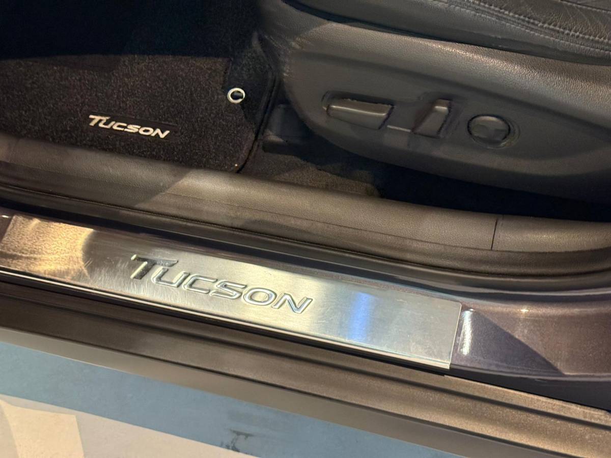 Hyundai Tucson Hyundai Tucson 1.6 T-GDi 4WD AUTOMAAT PREMIUM-uitv/CLIMA AIRCO/PANORAMADAK/CRUISECONTROL/LEDEREN BEKLEDING/TREKHAAK/XENON/NAVI/NAP