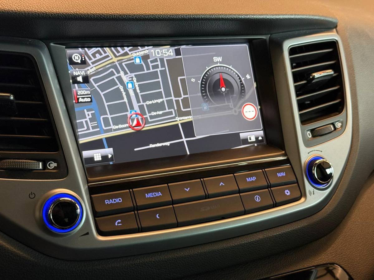 Hyundai Tucson Hyundai Tucson 1.6 T-GDi 4WD AUTOMAAT PREMIUM-uitv/CLIMA AIRCO/PANORAMADAK/CRUISECONTROL/LEDEREN BEKLEDING/TREKHAAK/XENON/NAVI/NAP