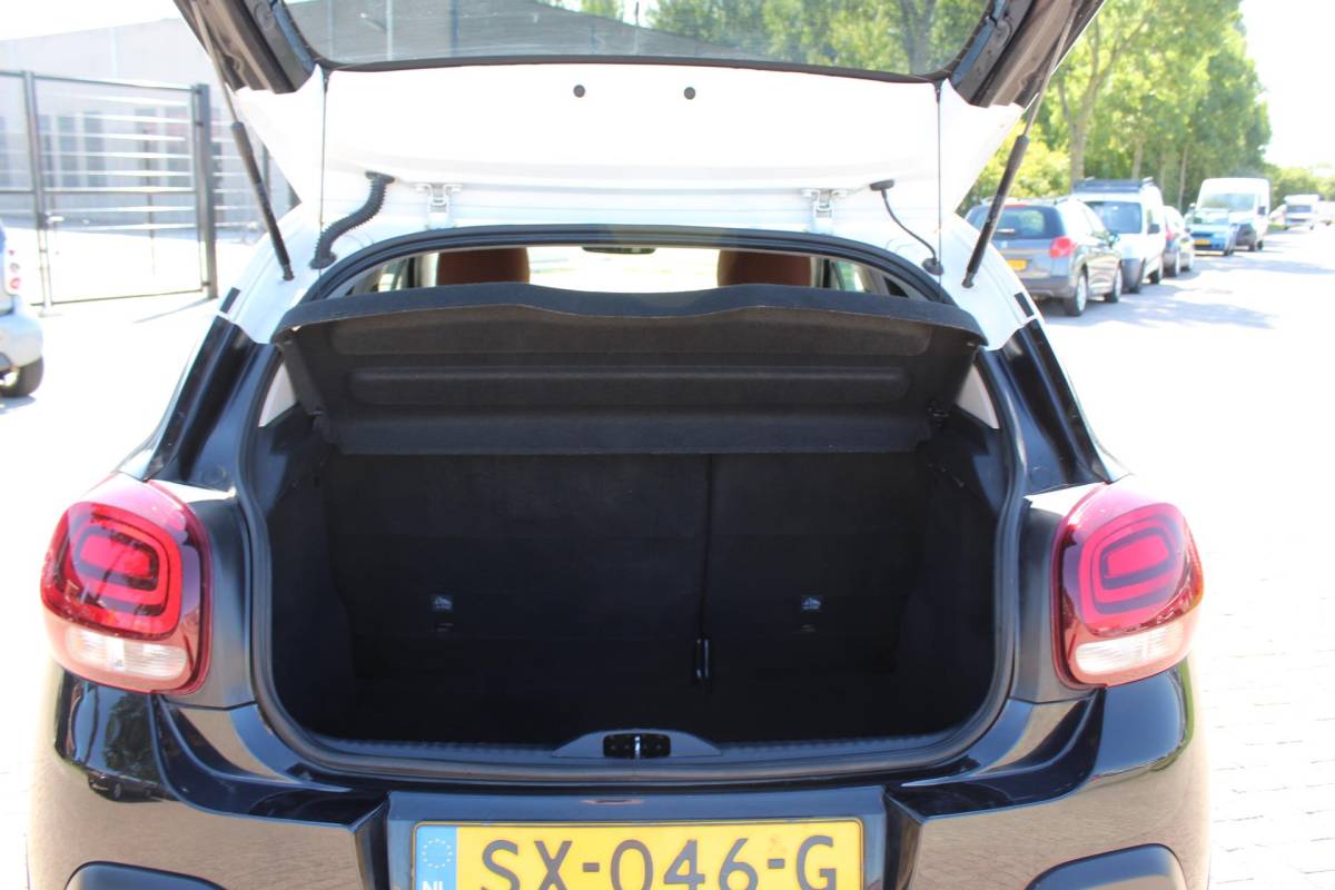 Citroën C3 Citroen C3 1.2 PureTech S&S Shine NAP automaat camera clima