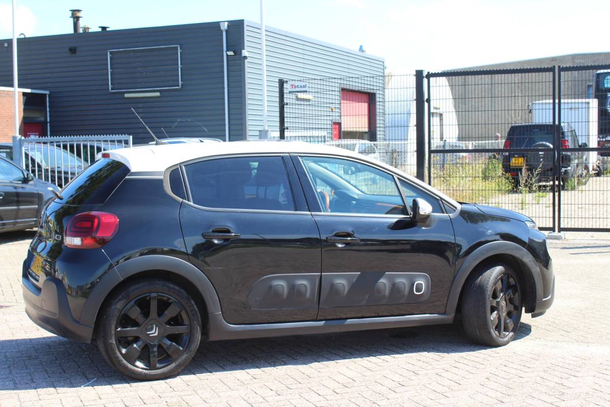 Citroën C3 Citroen C3 1.2 PureTech S&S Shine NAP automaat camera clima