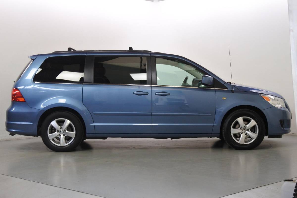 Volkswagen  Volkswagen Routan 3.6 V6 SEL Stow 3e zitrij