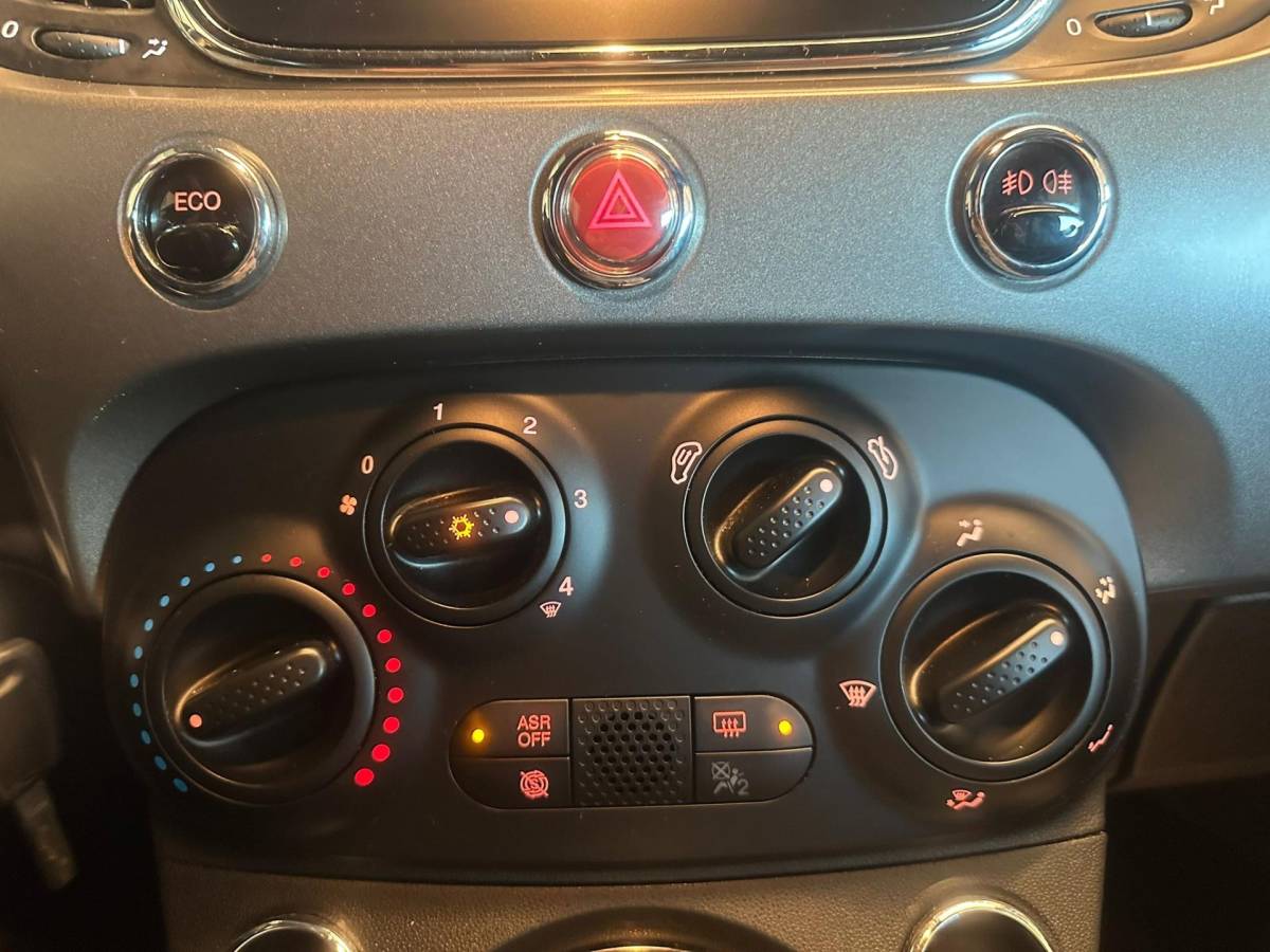Fiat 500 Fiat 500 0.9 TwinAir TURBO SPORT-uitv/AIRCO/SPORTSTOELEN/LEER/NAVIGATIE/BLUETOOTH/LANE ASSIST/ZWARTE LM-VELGEN/nieuwe APK+OH.BEURT
