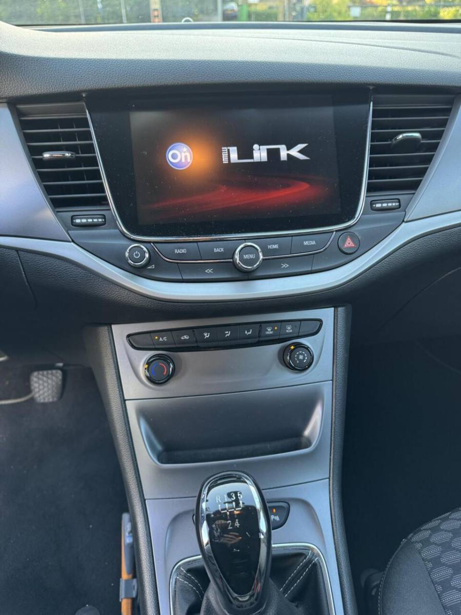 Opel Astra Opel Astra  Online Edition 106021 km 5 d apple car play cruise