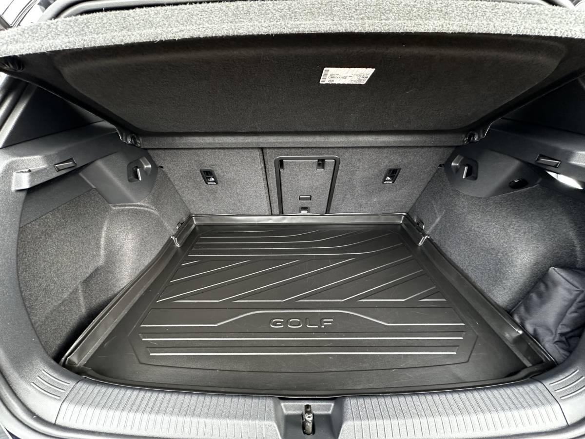 Volkswagen Golf Volkswagen Golf 1.5 eTSI R-Line Lmv Adcruise Pdc Applecarplay Navi Acamera Automaat Nap