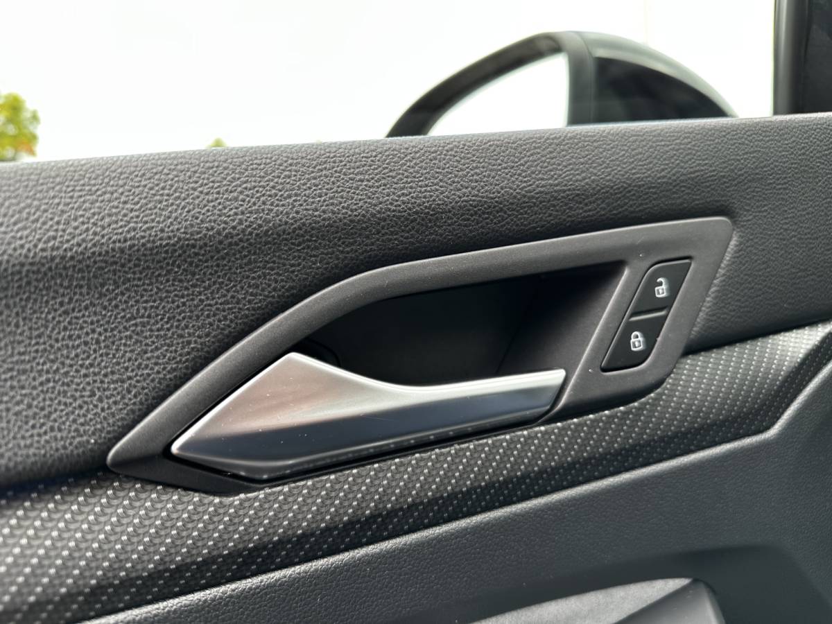 Volkswagen Golf Volkswagen Golf 1.5 eTSI R-Line Lmv Adcruise Pdc Applecarplay Navi Acamera Automaat Nap