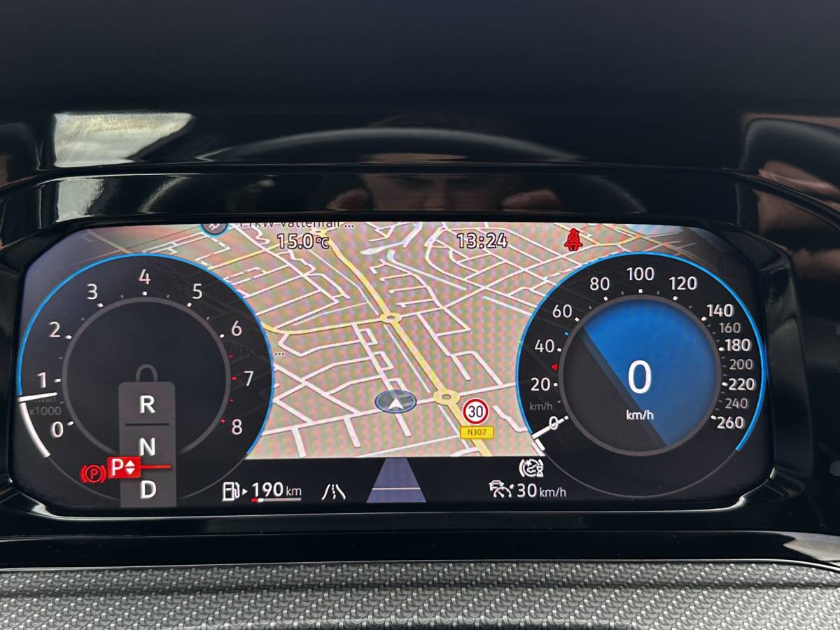 Volkswagen Golf Volkswagen Golf 1.5 eTSI R-Line Lmv Adcruise Pdc Applecarplay Navi Acamera Automaat Nap