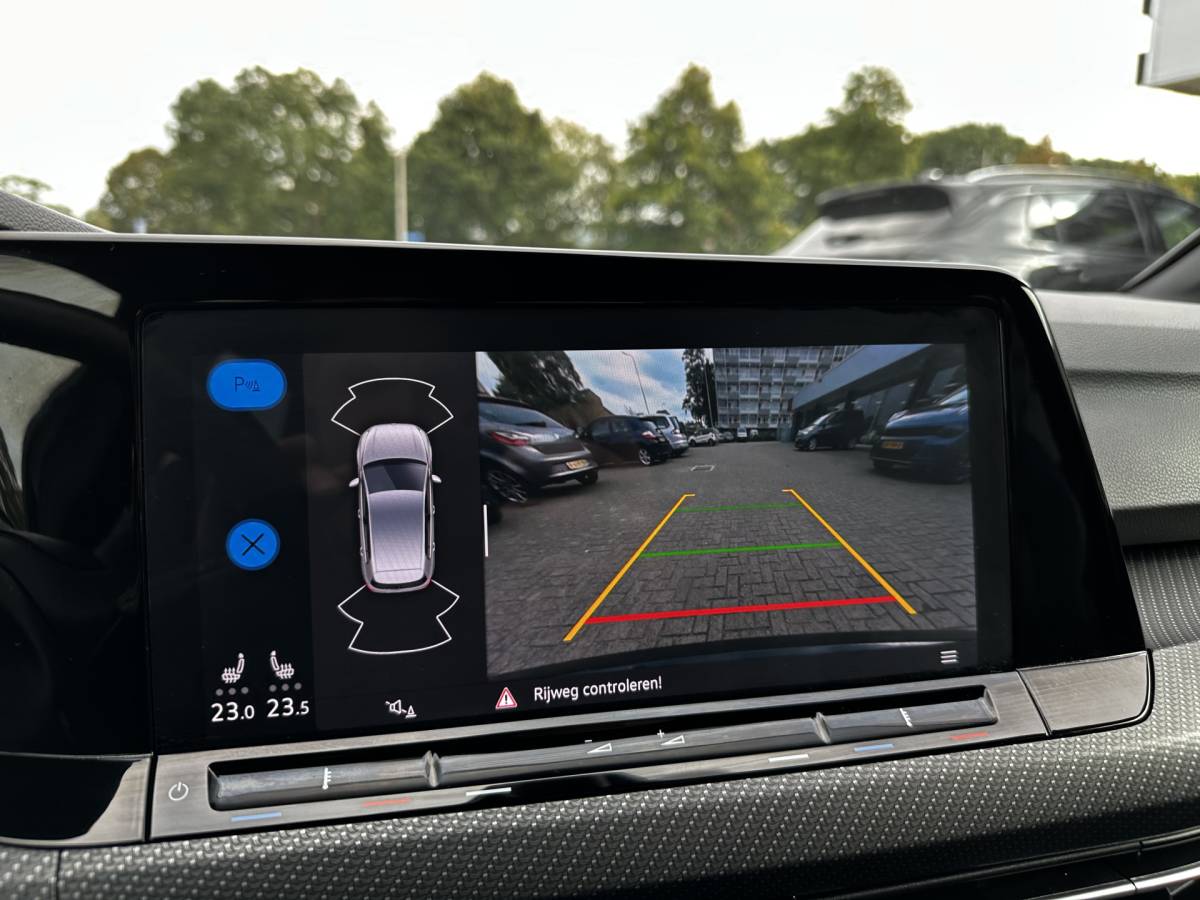 Volkswagen Golf Volkswagen Golf 1.5 eTSI R-Line Lmv Adcruise Pdc Applecarplay Navi Acamera Automaat Nap
