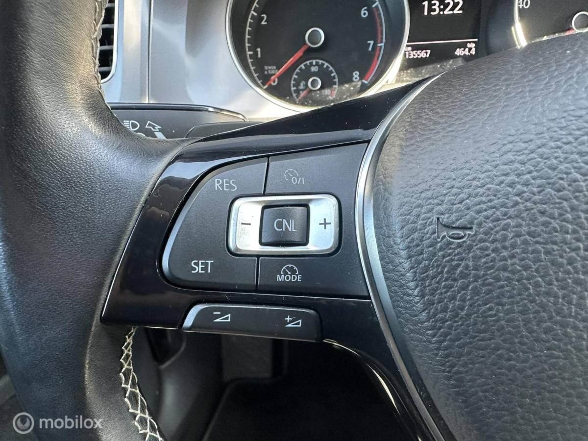 Volkswagen Golf Volkswagen Golf 1.2 TSI DSG Lounge Edition CLIMA*CRUISE*PDC*