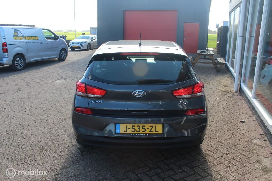 Hyundai i30 Hyundai i30 1.0 T-GDI Clima/Cruise/Stoel-Stuurverwarm/Lane-Assist