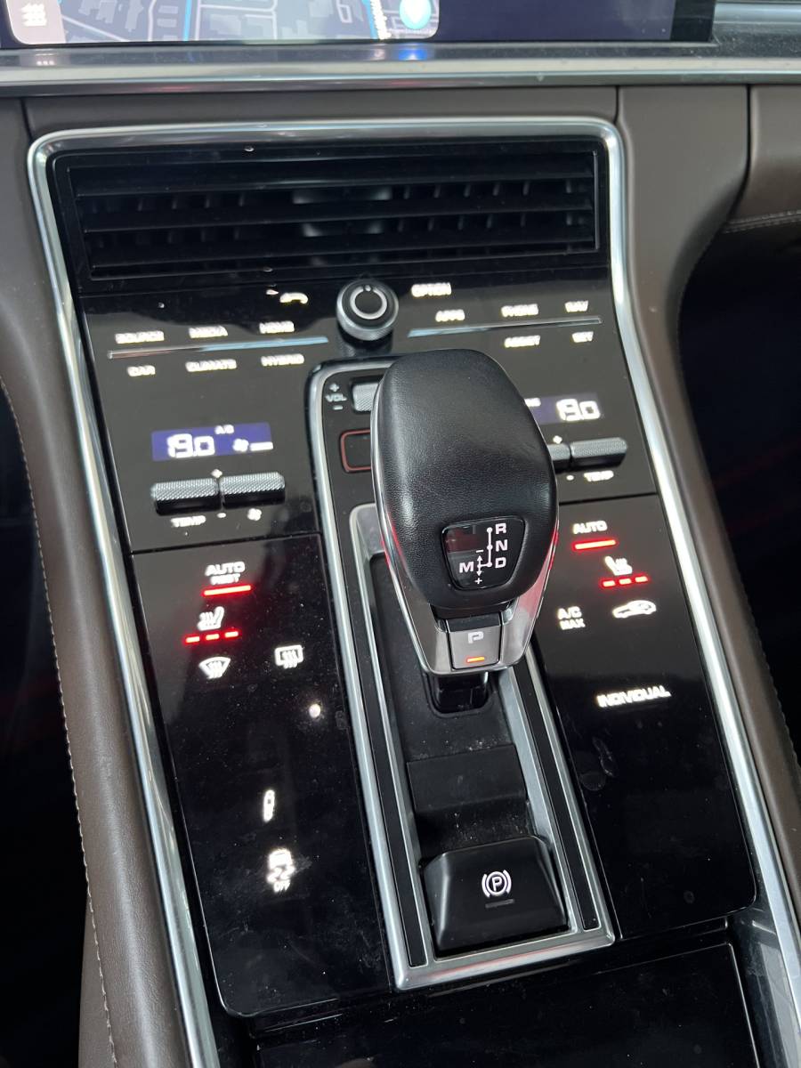 Porsche Panamera Porsche Panamera 2.9 4 E-Hybrid 467 PK | NP € 172.000 | VOL!