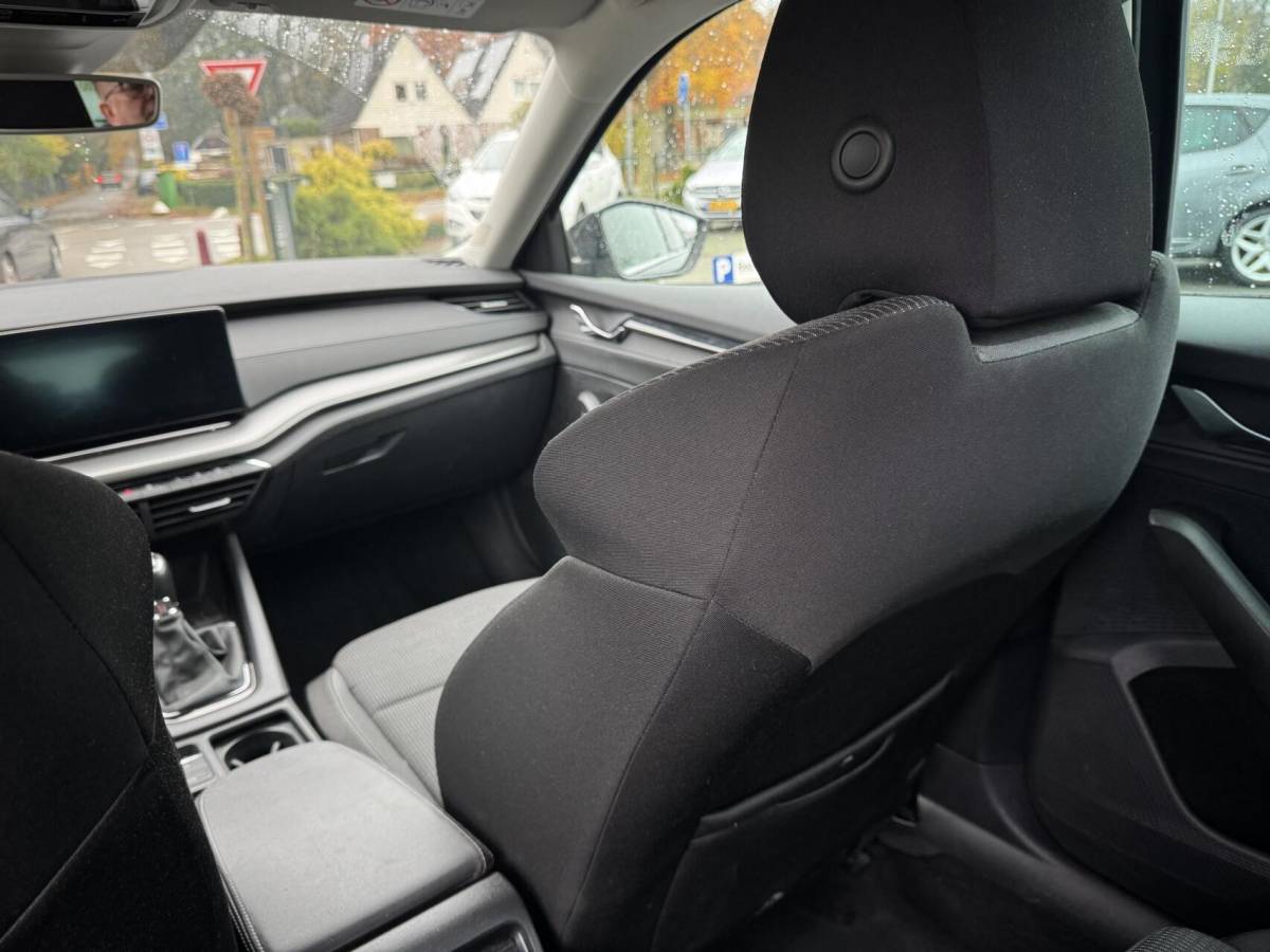 Škoda Octavia Skoda Octavia Combi 1.0 TSI Business Edition CARPLAY ANDROID