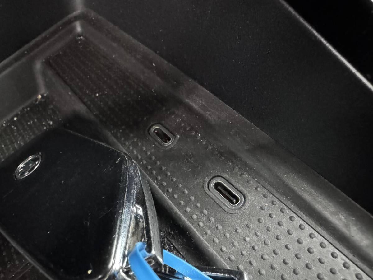 Škoda Octavia Skoda Octavia Combi 1.0 TSI Business Edition CARPLAY ANDROID