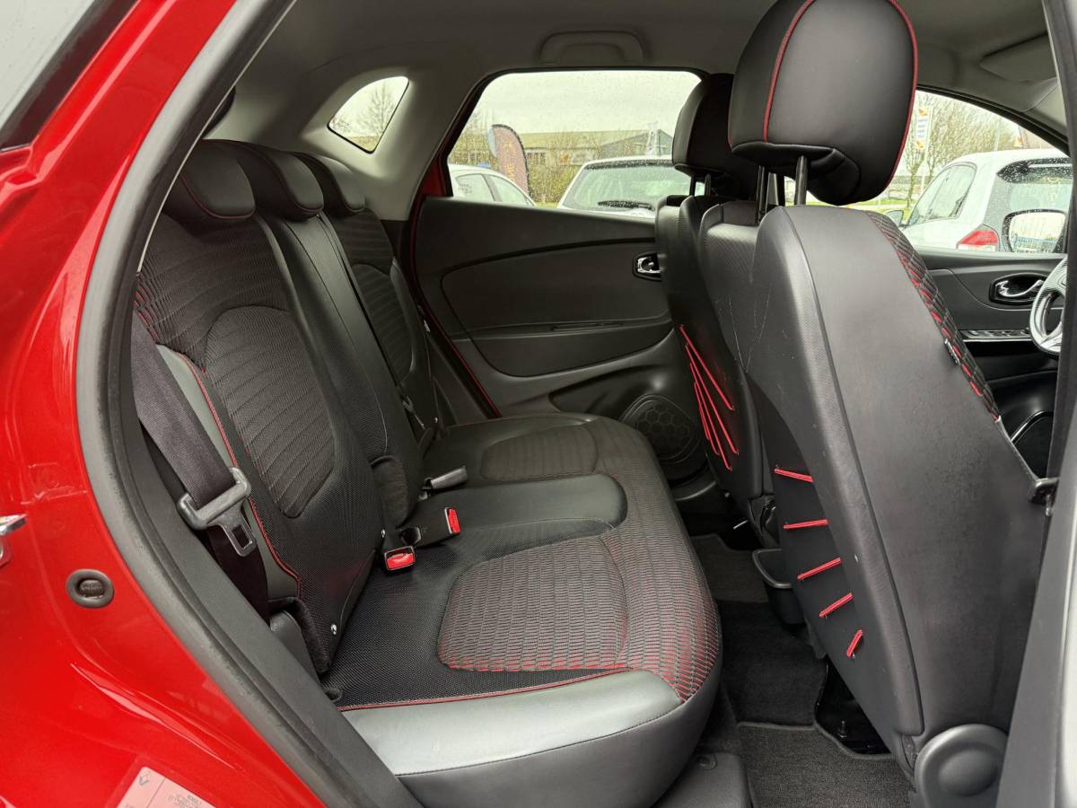 Renault Captur Renault Captur 1.2 TCe Xmod 1e Eigenaar,Trekhaak,Camera,Navi,Stoelverw,Keyless,Halfleder,Lm velgen,120pk,Automaat,Pdc,Apk tot 03-2027