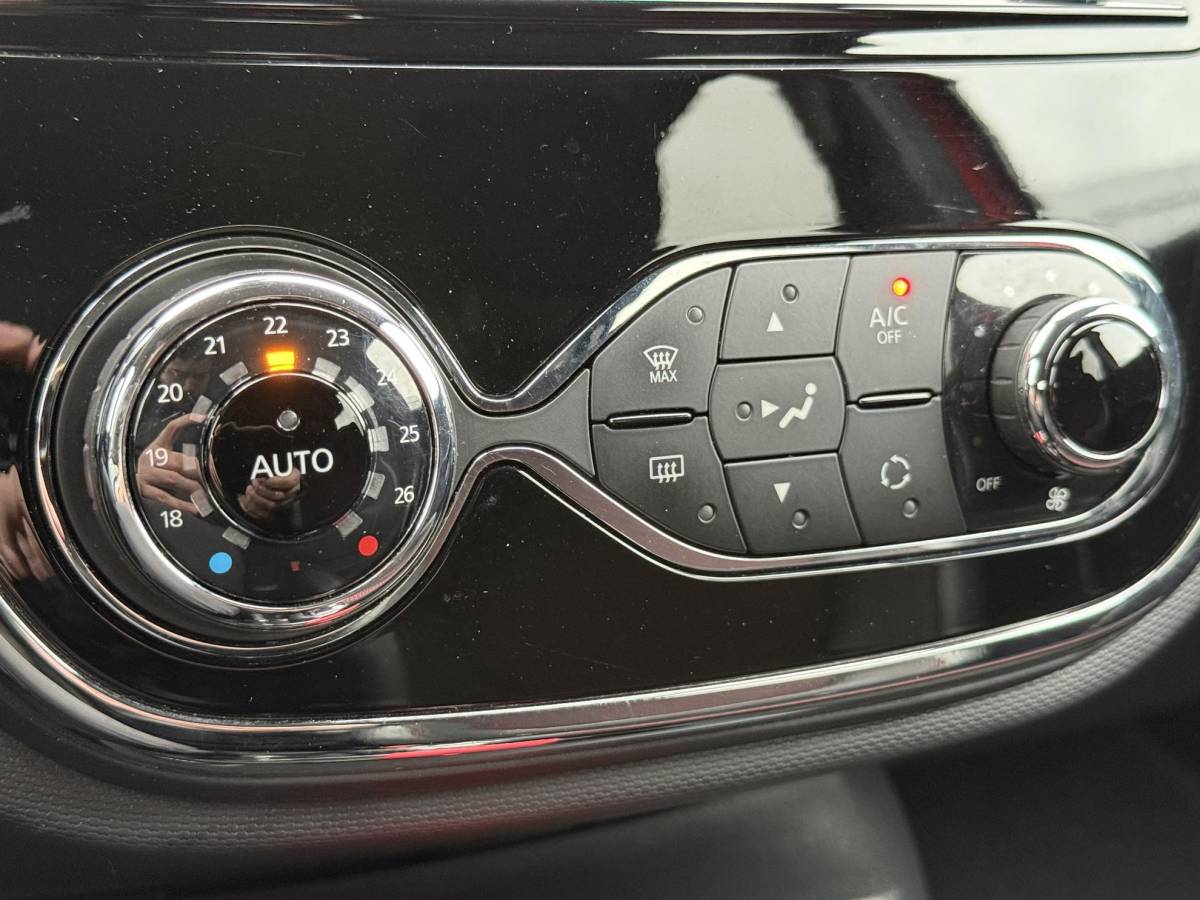 Renault Captur Renault Captur 1.2 TCe Xmod 1e Eigenaar,Trekhaak,Camera,Navi,Stoelverw,Keyless,Halfleder,Lm velgen,120pk,Automaat,Pdc,Apk tot 03-2027