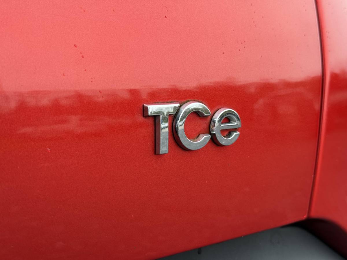 Renault Captur Renault Captur 1.2 TCe Xmod 1e Eigenaar,Trekhaak,Camera,Navi,Stoelverw,Keyless,Halfleder,Lm velgen,120pk,Automaat,Pdc,Apk tot 03-2027
