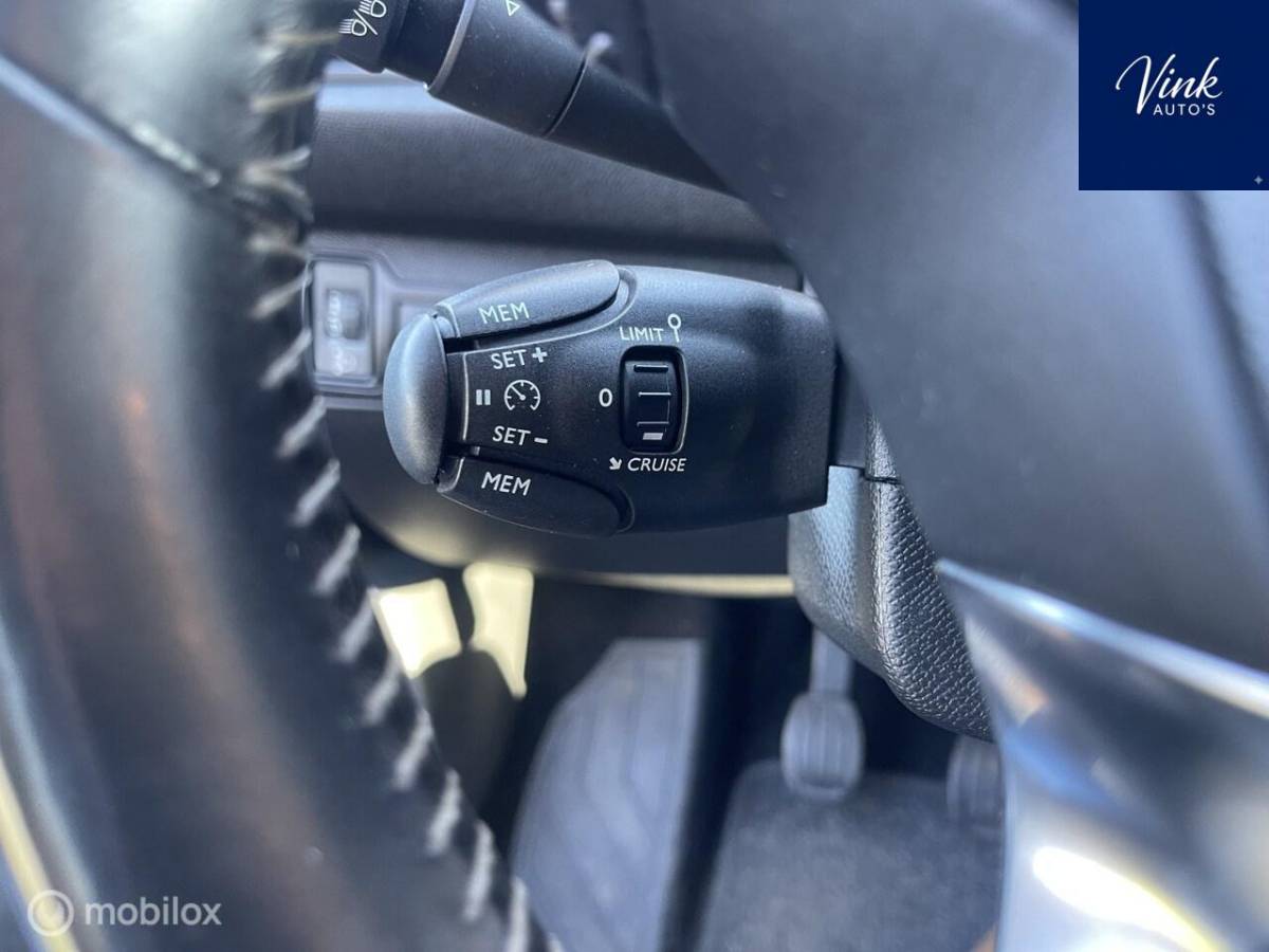 Peugeot 308 Peugeot 308 SW 1.2 e-THP Active | Navigatie | Trekhaak | Cruise Control