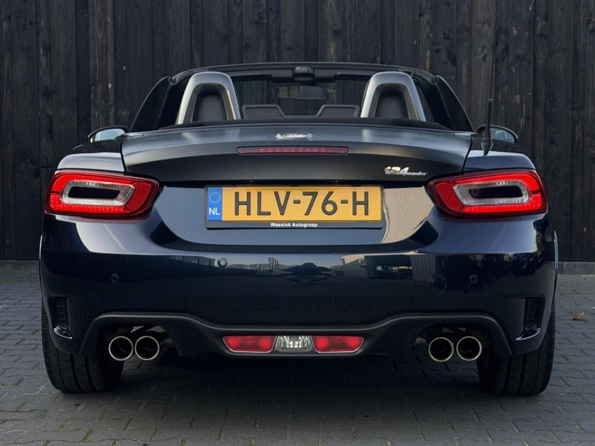 Fiat 124 Spider Abarth 124 Spider 1.4 MultiAir Turbo| Als Nieuw+Historie