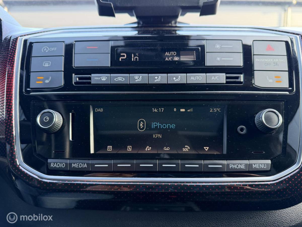 Volkswagen up! Volkswagen Up! 1.0 TSI GTI BEATS! VOL! CLIMA*CRUISE*PANO*CAM