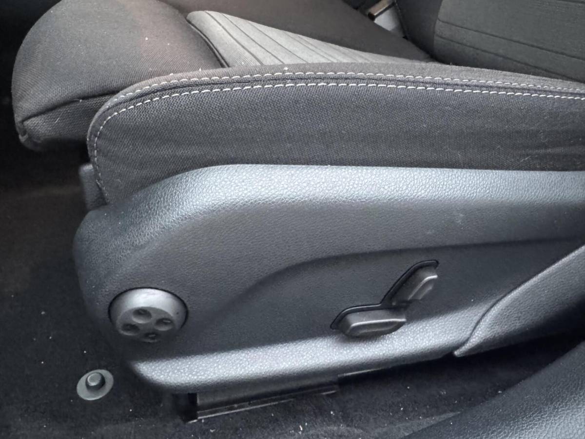Mercedes-Benz C-Klasse Mercedes C-klasse 180 Lease Edition sport interieur lm velg