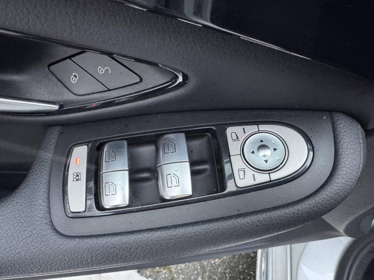 Mercedes-Benz C-Klasse Mercedes C-klasse 180 Lease Edition sport interieur lm velg