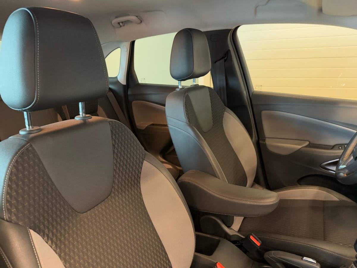 Opel Crossland X Opel Crossland X 1.2 TURBO ONLINE EDITION|CLIMA AIRCO|NAVIGATIE|LM-VELG|CRUISE CONTROL|ISOFIX|2eEIGENAAR|98.732 km NAP|nwe D-RIEM!