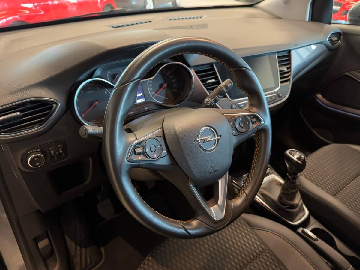 Opel Crossland X Opel Crossland X 1.2 TURBO ONLINE EDITION|CLIMA AIRCO|NAVIGATIE|LM-VELG|CRUISE CONTROL|ISOFIX|2eEIGENAAR|98.732 km NAP|nwe D-RIEM!