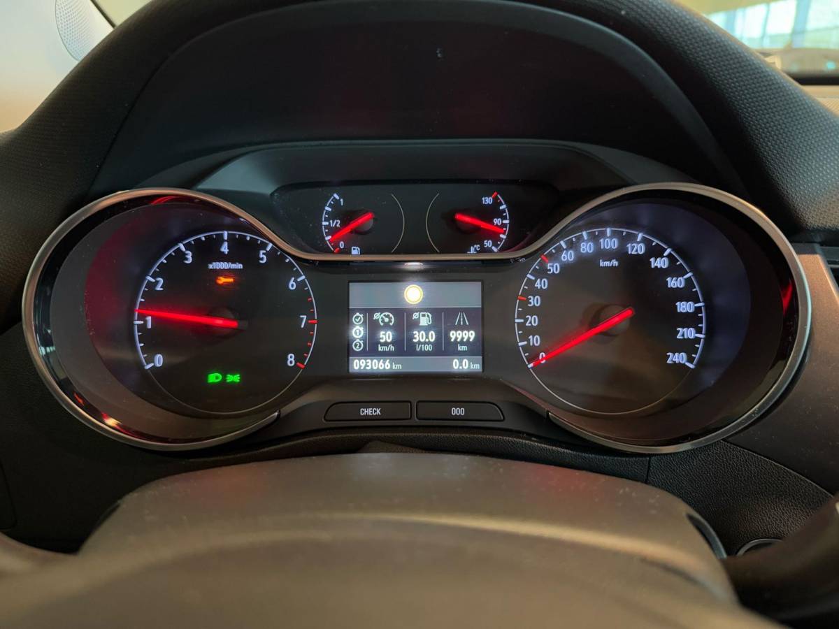 Opel Crossland X Opel Crossland X 1.2 TURBO ONLINE EDITION|CLIMA AIRCO|NAVIGATIE|LM-VELG|CRUISE CONTROL|ISOFIX|2eEIGENAAR|98.732 km NAP|nwe D-RIEM!