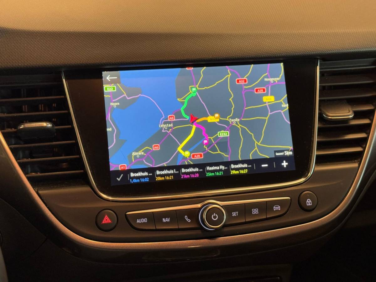 Opel Crossland X Opel Crossland X 1.2 TURBO ONLINE EDITION|CLIMA AIRCO|NAVIGATIE|LM-VELG|CRUISE CONTROL|ISOFIX|2eEIGENAAR|98.732 km NAP|nwe D-RIEM!
