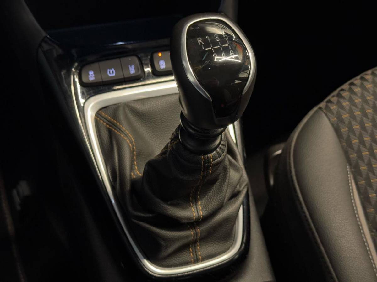 Opel Crossland X Opel Crossland X 1.2 TURBO ONLINE EDITION|CLIMA AIRCO|NAVIGATIE|LM-VELG|CRUISE CONTROL|ISOFIX|2eEIGENAAR|98.732 km NAP|nwe D-RIEM!