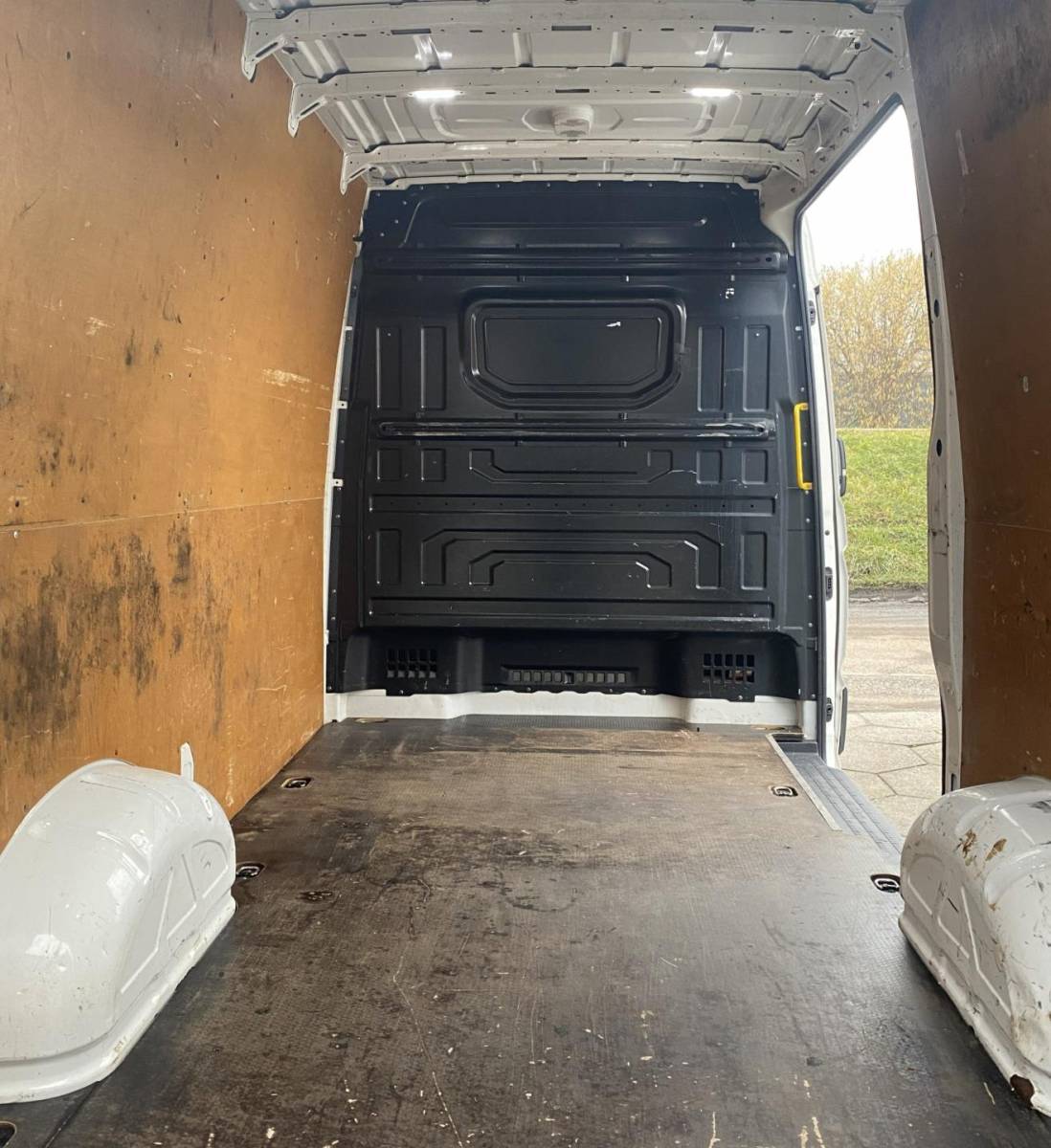 Volkswagen Crafter Volkswagen Crafter 35 2.0 TDI L3H3 Comfortline, Cam, Cruise, Trekh./ Luchtgev. stoel/ Imperiaal, NAP