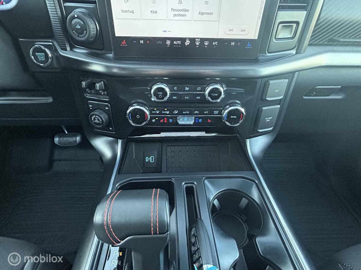 Ford F-150 Ford USA Raptor  37″ Performance package