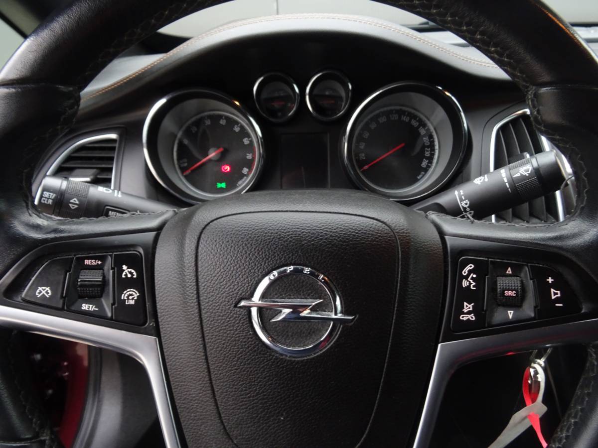Opel Cascada Opel Cascada 1.4 Turbo ecoFLEX Cosmo * 19 INCH * NAVIGATIE !!