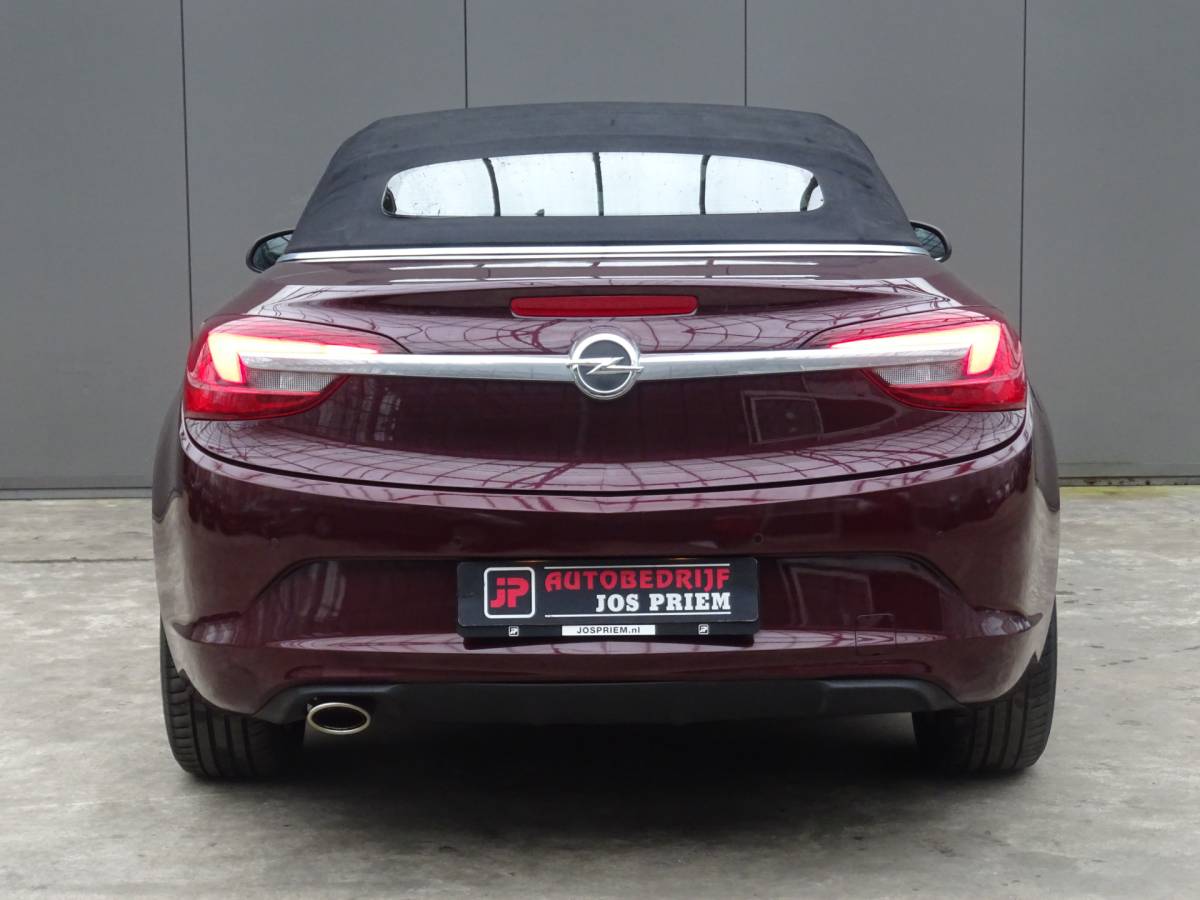 Opel Cascada Opel Cascada 1.4 Turbo ecoFLEX Cosmo * 19 INCH * NAVIGATIE !!
