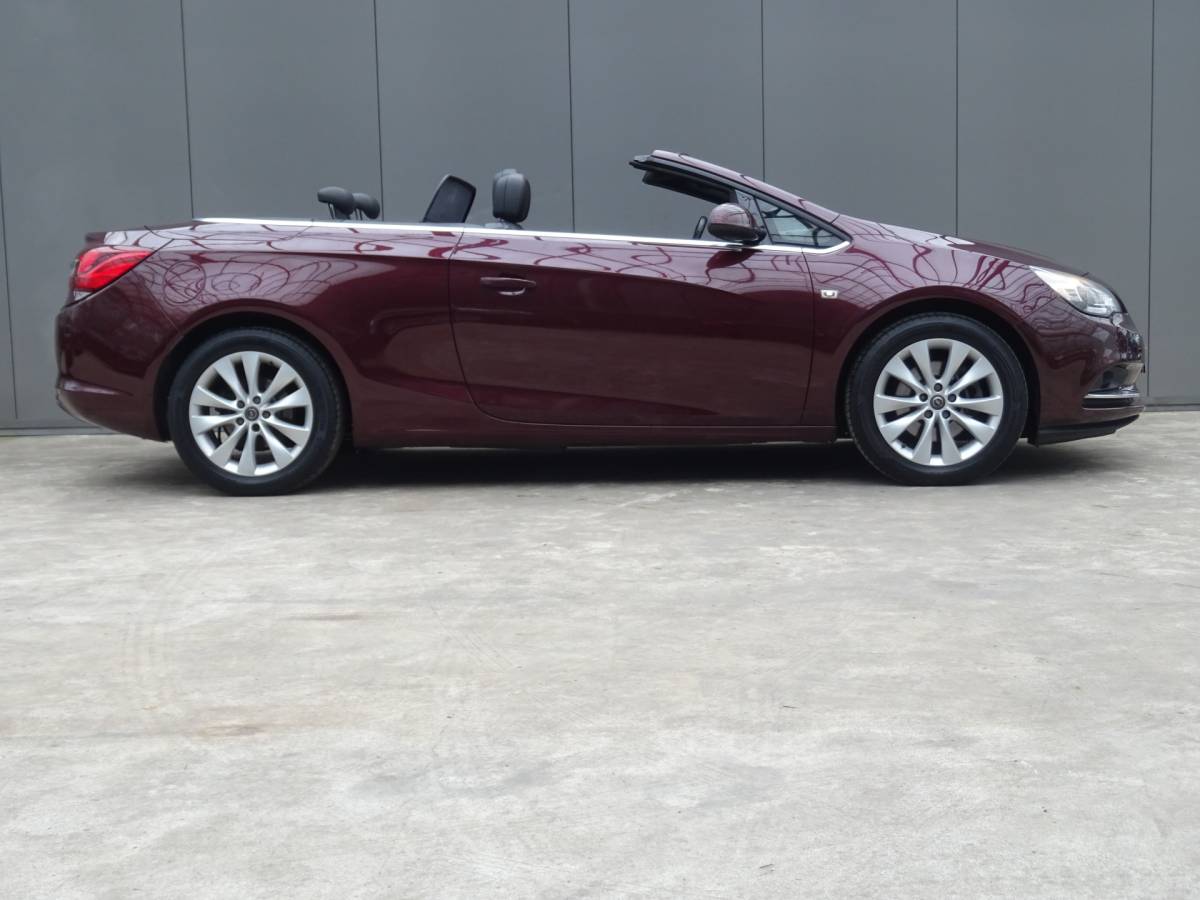 Opel Cascada Opel Cascada 1.4 Turbo ecoFLEX Cosmo * 19 INCH * NAVIGATIE !!