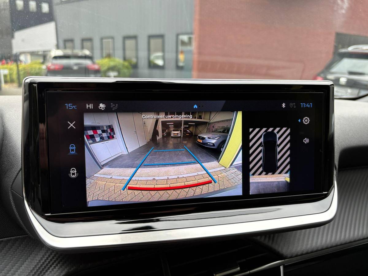 Peugeot 2008 Peugeot 2008 1.2 PureTech 100 Allure Groot Navigatie Led Camera Carplay Stoelverwarming