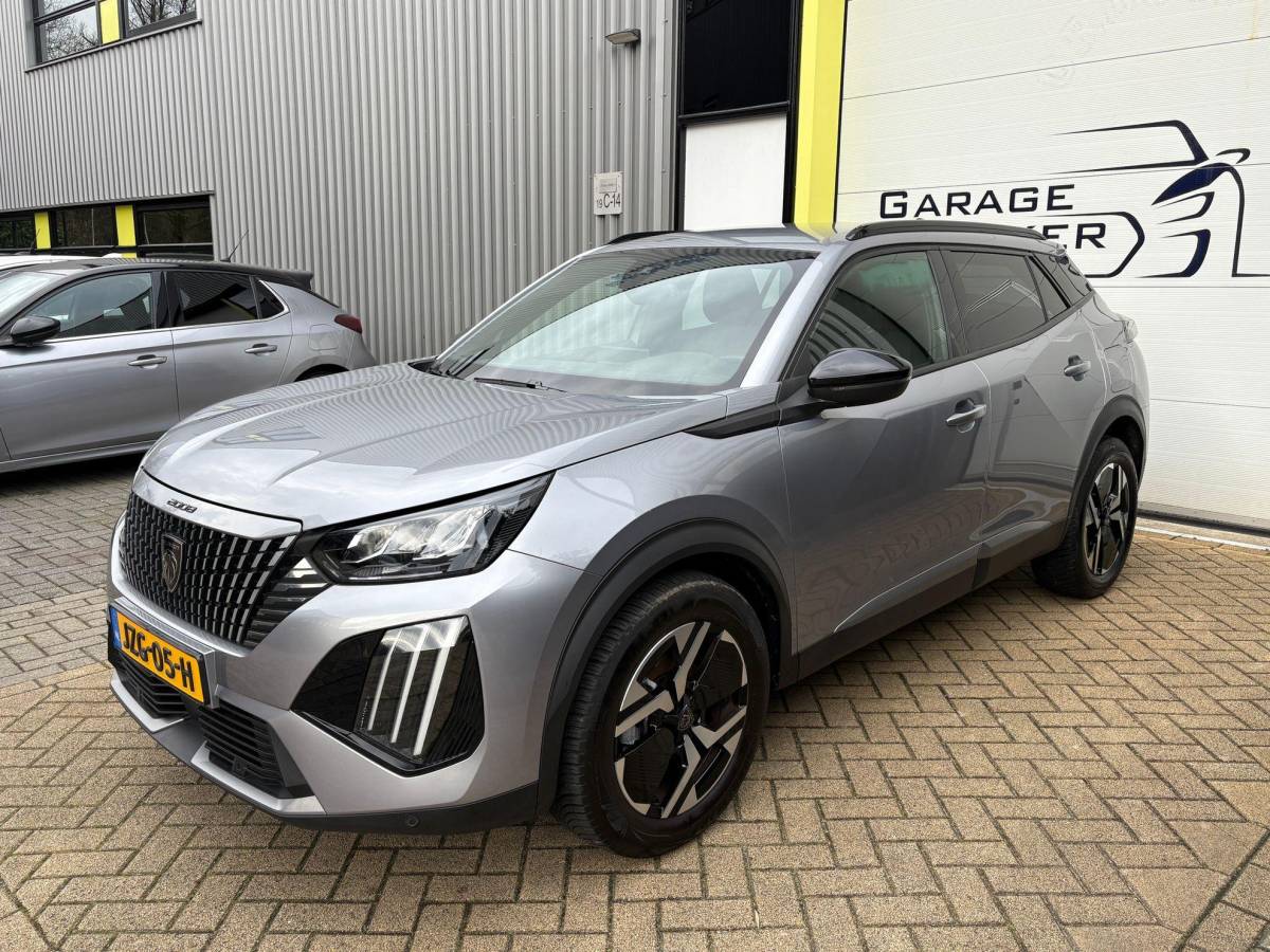Peugeot 2008 Peugeot 2008 1.2 PureTech 100 Allure Groot Navigatie Led Camera Carplay Stoelverwarming