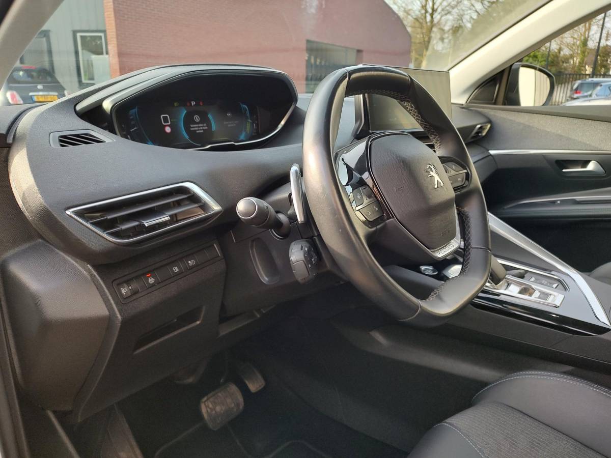 Peugeot 3008 Peugeot 3008 1.6 HYbrid 225 Allure Pack Business Adap-Cruise Navi Camera Led