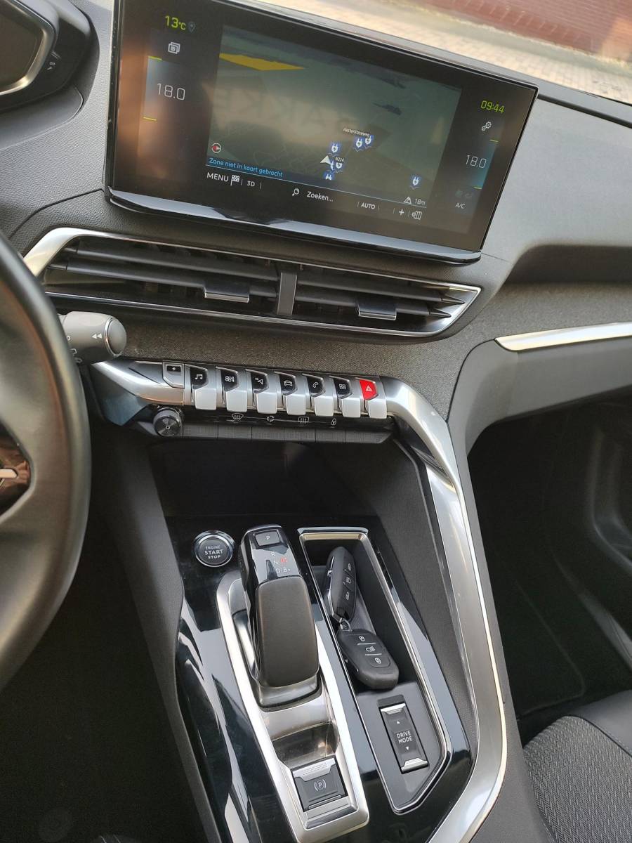 Peugeot 3008 Peugeot 3008 1.6 HYbrid 225 Allure Pack Business Adap-Cruise Navi Camera Led