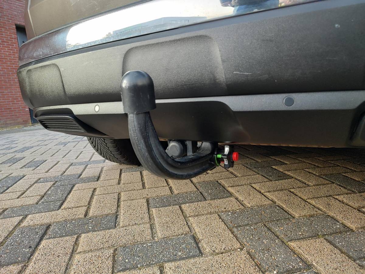 Peugeot 3008 Peugeot 3008 1.6 HYbrid 225 Allure Pack Business Trekhaak Camera Navigatie Led