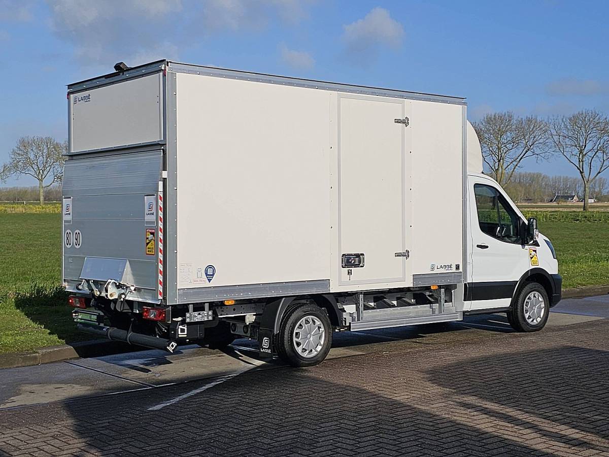 Ford E-Transit FORD E-TRANSIT bakwagen laadklep!