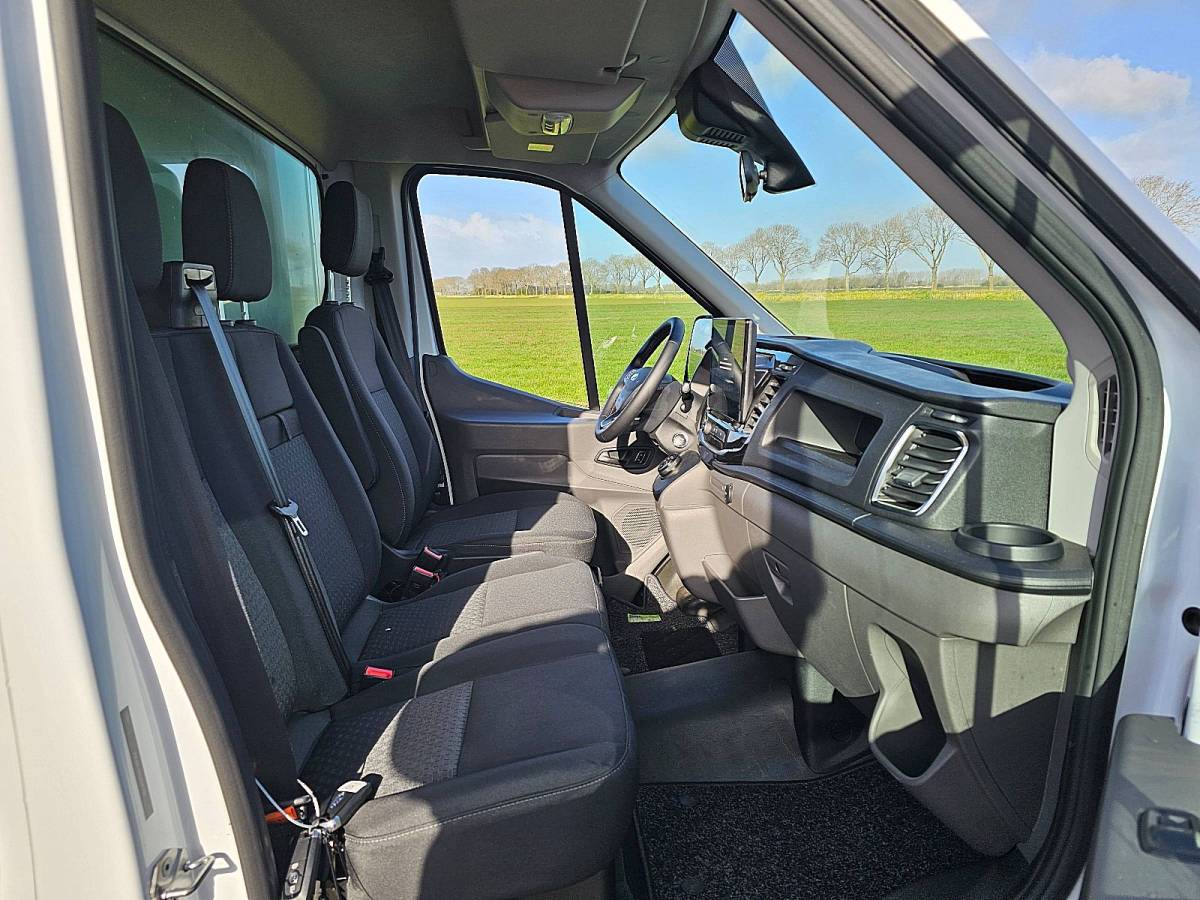 Ford E-Transit FORD E-TRANSIT bakwagen laadklep!