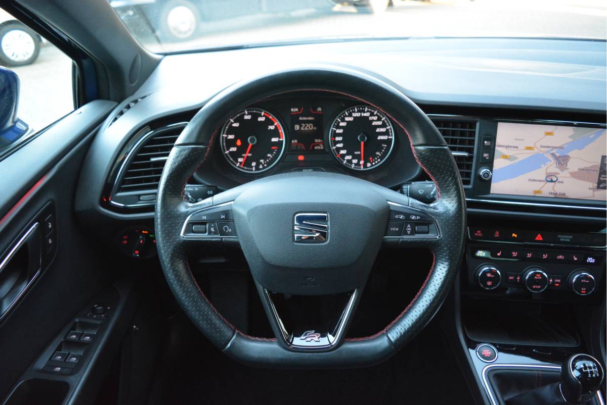 SEAT Leon SEAT Leon 1.5 150PK TSI FR Business Intense —VERKOCHT—