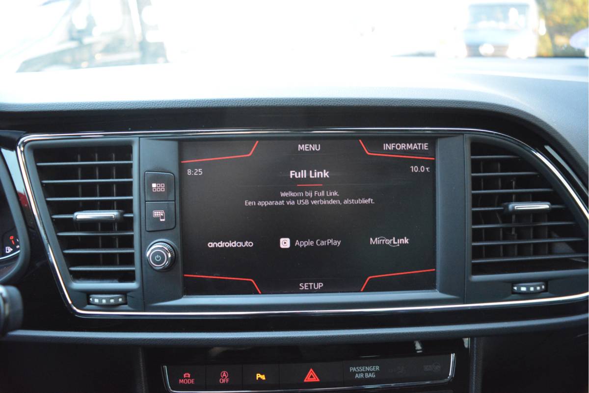 SEAT Leon SEAT Leon 1.5 150PK TSI FR Business Intense —VERKOCHT—